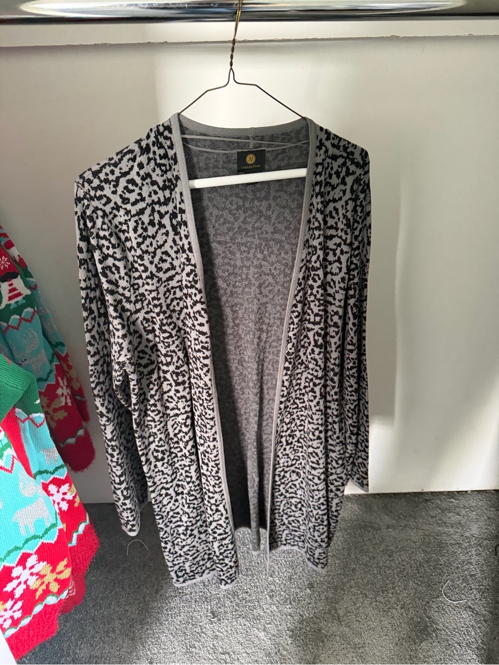 JM Collection Women’s Open Front Light knit Cardigan black leopard Size PXL